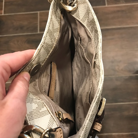 Michael Kors MK Collection Crossbody - Picture 4 of 7